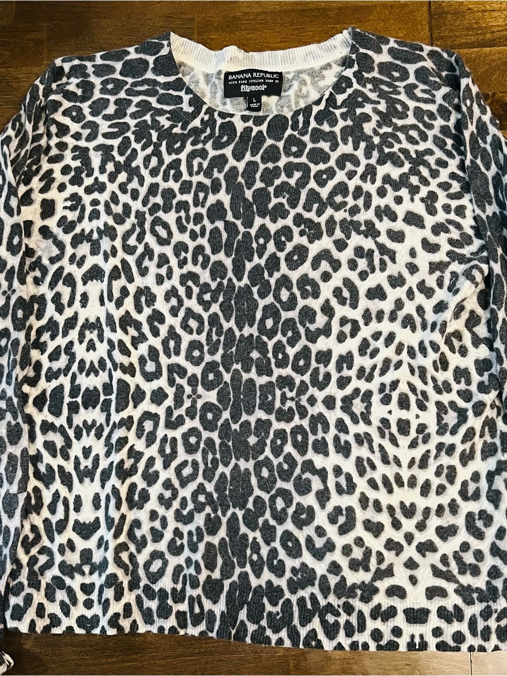 Banana Republic Flipucci Leopard print sweater NWOT